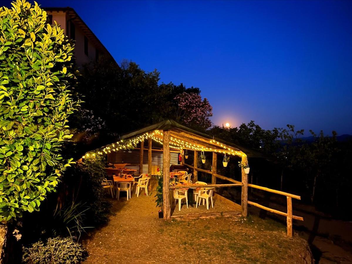 Locanda Agrogallo Carro Exterior foto